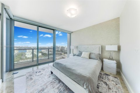 Condo in Sunny Isles Beach, Florida, 4 bedrooms  № 1700552 - photo 18