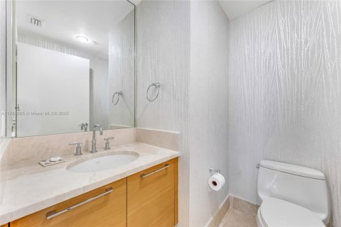 Condo in Sunny Isles Beach, Florida, 4 bedrooms  № 1700552 - photo 15