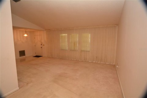 House in Deltona, Florida 3 bedrooms, 159.14 sq.m. № 1795362 - photo 9