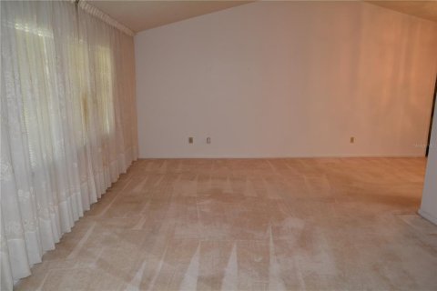 House in Deltona, Florida 3 bedrooms, 159.14 sq.m. № 1795362 - photo 8