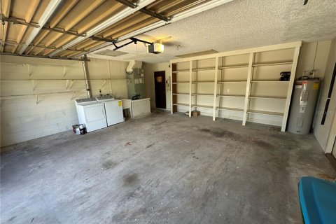 House in Deltona, Florida 3 bedrooms, 159.14 sq.m. № 1795362 - photo 27