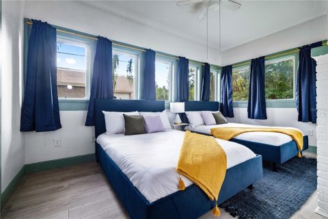 Casa en venta en Tampa, Florida, 6 dormitorios, 221.11 m2 № 1798083 - foto 23
