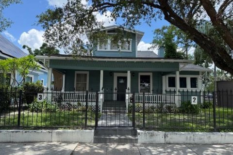 Casa en venta en Tampa, Florida, 6 dormitorios, 221.11 m2 № 1798083 - foto 2