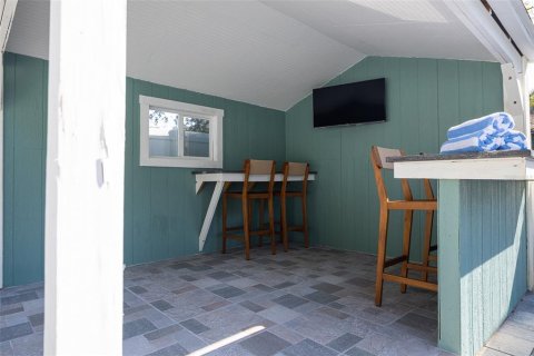 Casa en venta en Tampa, Florida, 6 dormitorios, 221.11 m2 № 1798083 - foto 8