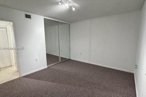 Appartement à louer à Davie, Floride: 2 chambres, 128.67 m2 № 2047384 - photo 10