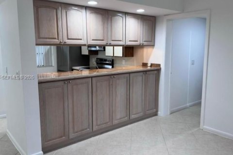 Appartement à louer à Davie, Floride: 2 chambres, 128.67 m2 № 2047384 - photo 3