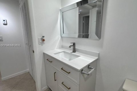 Appartement à louer à Davie, Floride: 2 chambres, 128.67 m2 № 2047384 - photo 13