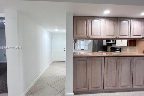 Appartement à louer à Davie, Floride: 2 chambres, 128.67 m2 № 2047384 - photo 4