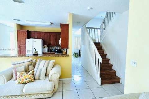 House in Pembroke Pines, Florida 4 bedrooms, 190.73 sq.m. № 1836176 - photo 25
