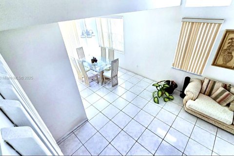 House in Pembroke Pines, Florida 4 bedrooms, 190.73 sq.m. № 1836176 - photo 29
