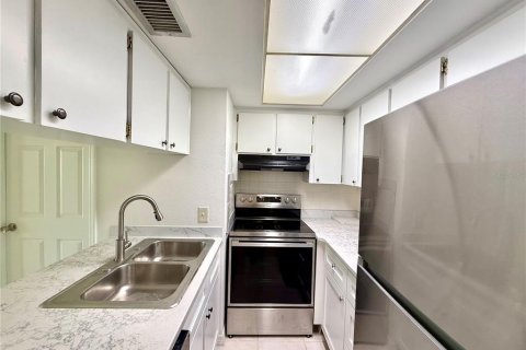 Copropriété à louer à New Port Richey, Floride: 1 chambre, 67.63 m2 № 2167411 - photo 6