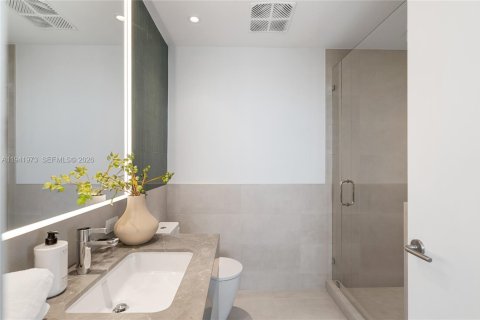 Condominio en alquiler en Miami Beach, Florida, 4 dormitorios, 328.41 m2 № 2054225 - foto 5