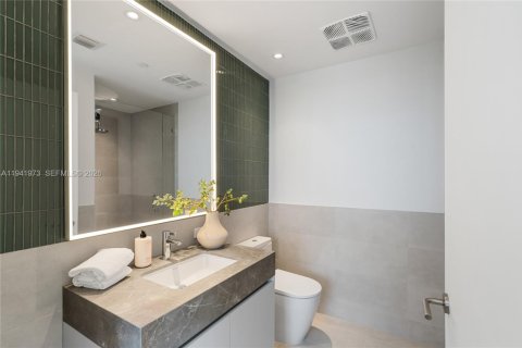 Condominio en alquiler en Miami Beach, Florida, 4 dormitorios, 328.41 m2 № 2054225 - foto 4