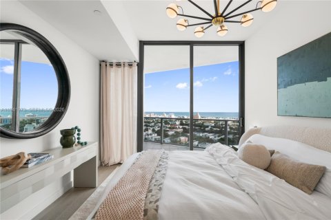 Condominio en alquiler en Miami Beach, Florida, 4 dormitorios, 328.41 m2 № 2054225 - foto 12
