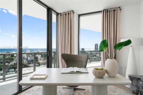 Condominio en alquiler en Miami Beach, Florida, 4 dormitorios, 328.41 m2 № 2054225 - foto 23