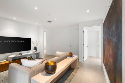 Condominio en alquiler en Miami Beach, Florida, 4 dormitorios, 328.41 m2 № 2054225 - foto 14