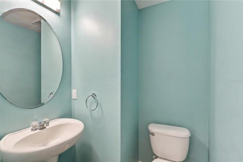 Touwnhouse à vendre à Oviedo, Floride: 3 chambres, 171.5 m2 № 2378215 - photo 16