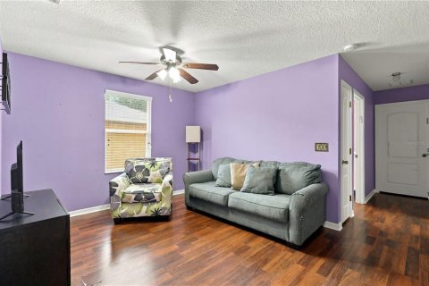 Touwnhouse à vendre à Oviedo, Floride: 3 chambres, 171.5 m2 № 2378215 - photo 19