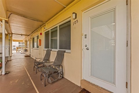 Купить кондоминиум в Халландейл-Бич, Флорида 1 спальня, 56.11м2, № 1982043 - фото 5