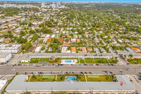 Купить кондоминиум в Халландейл-Бич, Флорида 1 спальня, 56.11м2, № 1982043 - фото 22