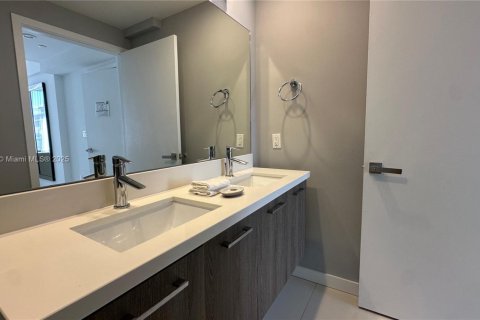 Condo in Bay Harbor Islands, Florida, 2 bedrooms  № 2053822 - photo 27