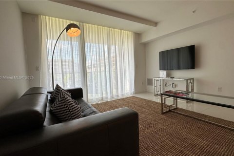 Condo in Bay Harbor Islands, Florida, 2 bedrooms  № 2053822 - photo 12