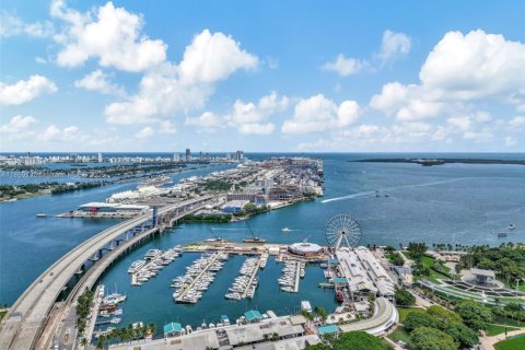 Copropriété à louer à Miami, Floride: 2 chambres, 116.59 m2 № 1896658 - photo 15