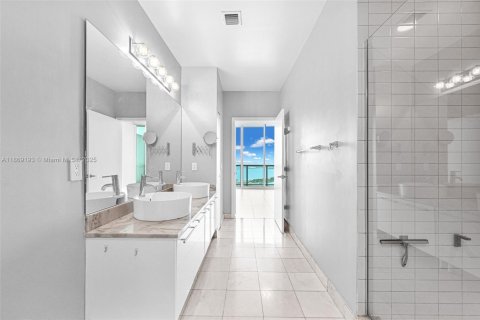 Copropriété à louer à Miami, Floride: 2 chambres, 116.59 m2 № 1896658 - photo 8