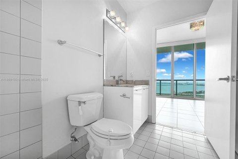 Copropriété à louer à Miami, Floride: 2 chambres, 116.59 m2 № 1896658 - photo 11
