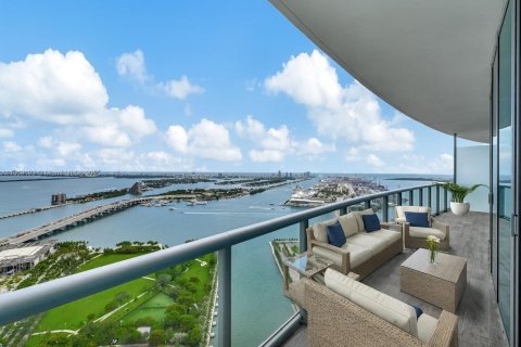 Copropriété à louer à Miami, Floride: 2 chambres, 116.59 m2 № 1896658 - photo 1