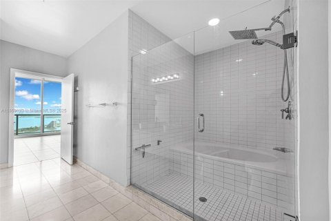 Copropriété à louer à Miami, Floride: 2 chambres, 116.59 m2 № 1896658 - photo 9