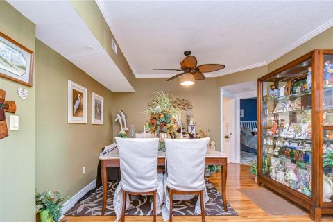 Condo in New Port Richey, Florida, 3 bedrooms  № 2324431 - photo 14