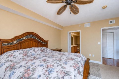 Condo in New Port Richey, Florida, 3 bedrooms  № 2324431 - photo 22