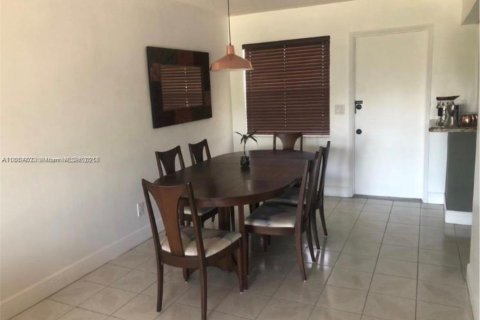 Condominio en alquiler en Hallandale Beach, Florida, 1 dormitorio, 66.89 m2 № 1891261 - foto 6