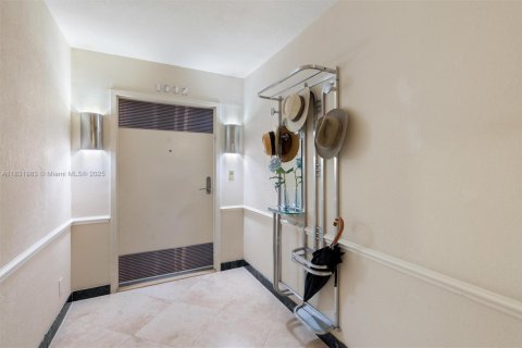Condo in Fort Lauderdale, Florida, 4 bedrooms  № 1836480 - photo 5
