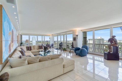 Condo in Fort Lauderdale, Florida, 4 bedrooms  № 1836480 - photo 12