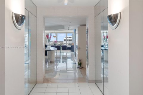 Condo in Fort Lauderdale, Florida, 4 bedrooms  № 1836480 - photo 7