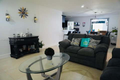 Casa en venta en Sunrise, Florida, 3 dormitorios, 145.58 m2 № 1953015 - foto 7