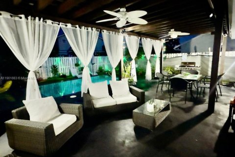 Casa en venta en Sunrise, Florida, 3 dormitorios, 145.58 m2 № 1953015 - foto 25