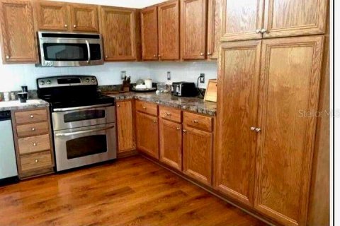 House in Brooksville, Florida 3 bedrooms, 159.05 sq.m. № 1519083 - photo 9
