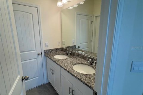 Casa en alquiler en Kissimmee, Florida, 4 dormitorios, 258.92 m2 № 1868991 - foto 19