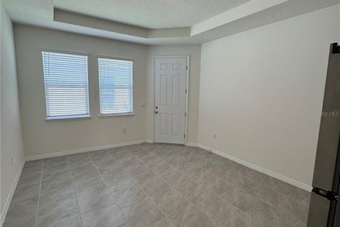 Casa en alquiler en Kissimmee, Florida, 4 dormitorios, 258.92 m2 № 1868991 - foto 23