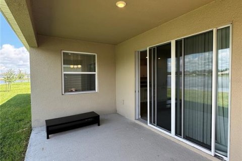 Casa en alquiler en Kissimmee, Florida, 4 dormitorios, 258.92 m2 № 1868991 - foto 27