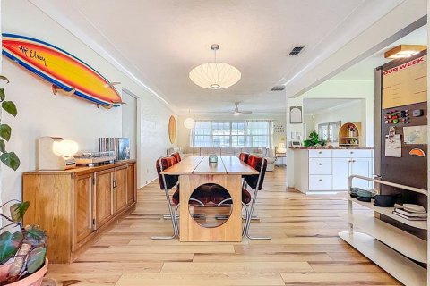 Casa en venta en Saint Petersburg, Florida, 3 dormitorios, 140.84 m2 № 1884974 - foto 13