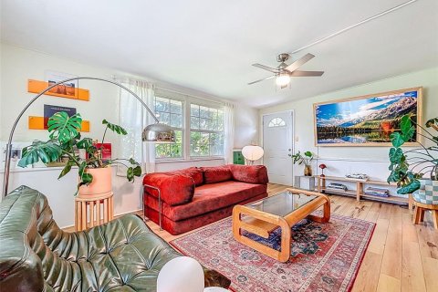 Casa en venta en Saint Petersburg, Florida, 3 dormitorios, 140.84 m2 № 1884974 - foto 2