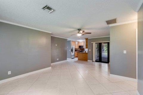 Villa ou maison à louer à Jupiter, Floride: 3 chambres, 138.61 m2 № 2254382 - photo 12