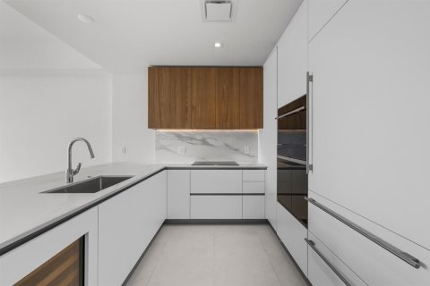 Copropriété à louer à Miami, Floride: 1 chambre, 112.97 m2 № 2376889 - photo 6