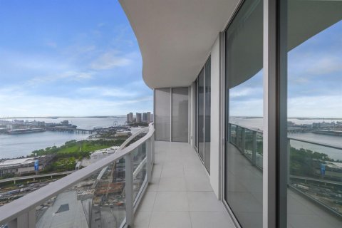 Copropriété à louer à Miami, Floride: 1 chambre, 112.97 m2 № 2376889 - photo 21