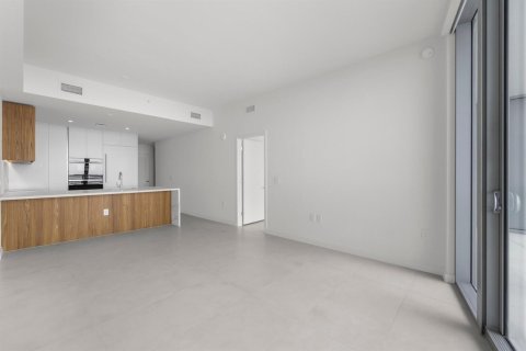 Copropriété à louer à Miami, Floride: 1 chambre, 112.97 m2 № 2376889 - photo 9