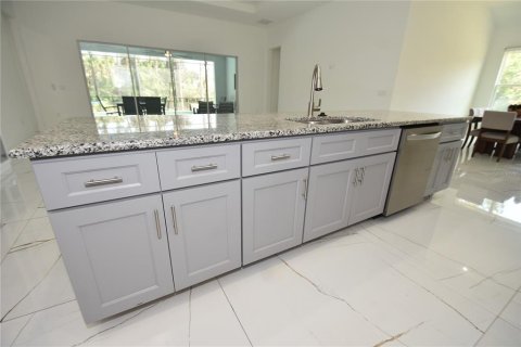 Villa ou maison à louer à Palm Coast, Floride: 5 chambres, 251.67 m2 № 2150465 - photo 10